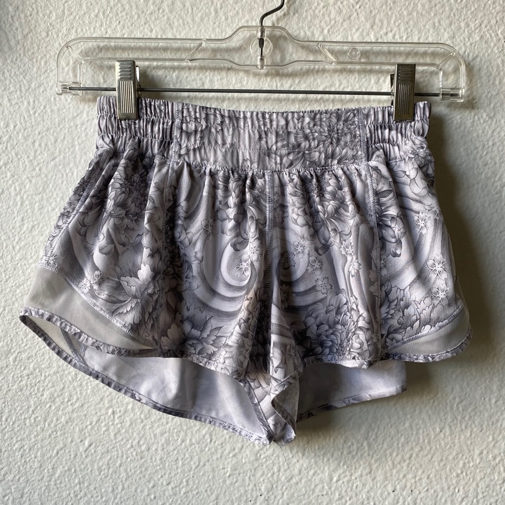Lululemon Hotty Hot Shorts